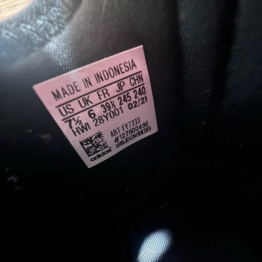 Adidas Women's Black and Leopard Print Sneakers - Picture 9 of 10